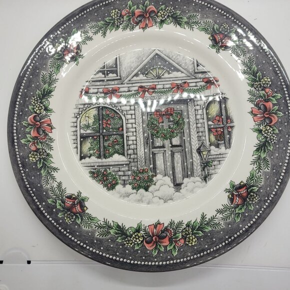 Royal Stafford Christmas Holiday Plate Winter Scene 10.5" Gift transferware - Picture 1 of 4